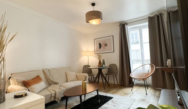 Cozy apartment with living room Puteaux, la Défense