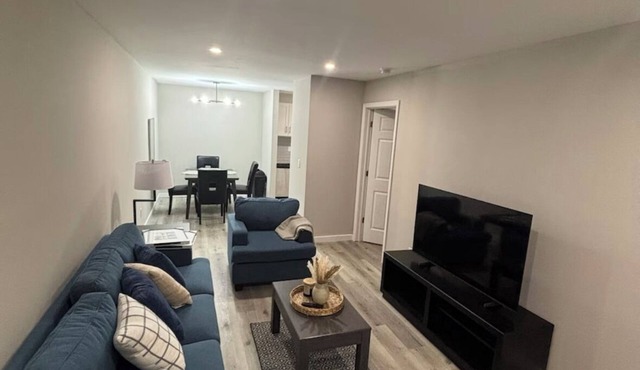 Cozy apartment with AC in charming Birmingham