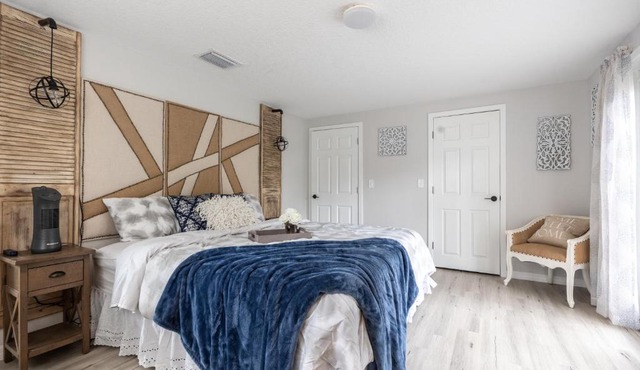 Cozy Apartments in the Triplex House, Historic District of Orlando