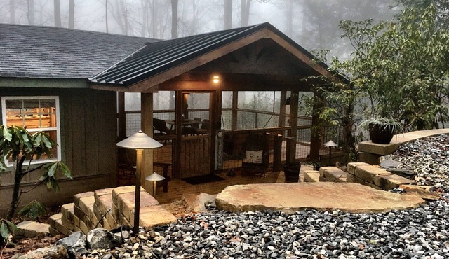 Cozy Appalachian Trail Cabin - Woody Gap & Blood Mountain in Suches, GA