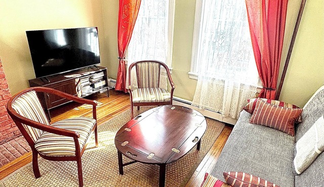 Cozy apt in a historic neighborhood in Jersey City close to NYC