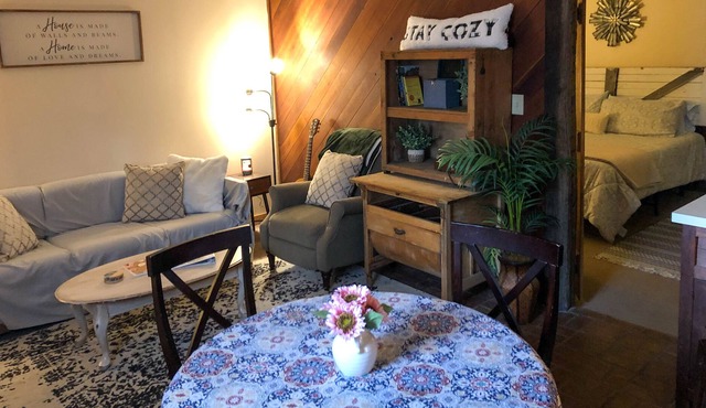 Cozy Apt in Harpers Ferry by the lake!