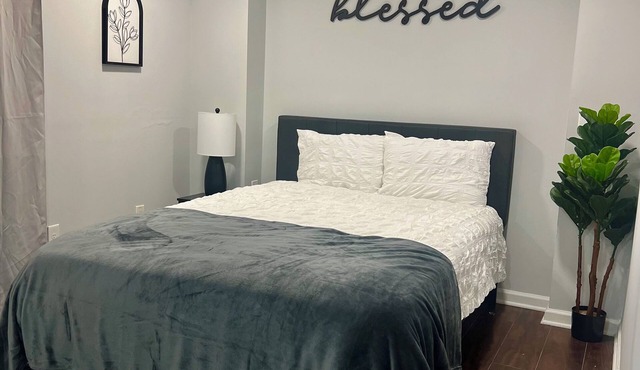 Cozy apt in Woodbridge for short and long term rental. Everything Included!