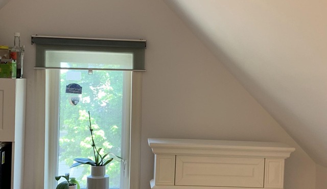 Cozy Attic Apartment in Grimsby