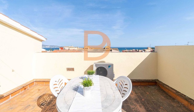 Cozy Attic in Empuriabrava Close to the Sea