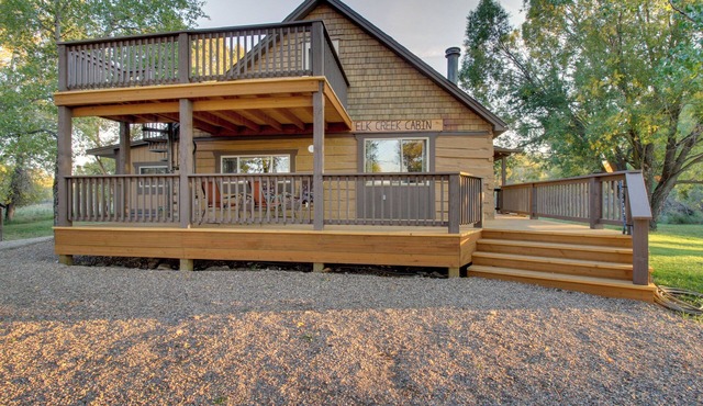 Cozy Augusta Cabin w/Furnished Deck & Grill!