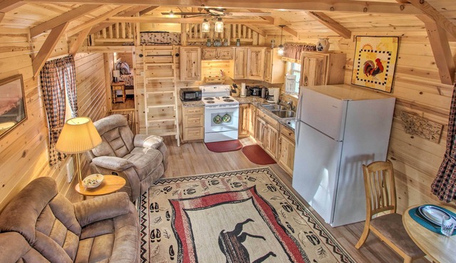 Cozy Augusta Cabin w/Grill - Walk to Main St