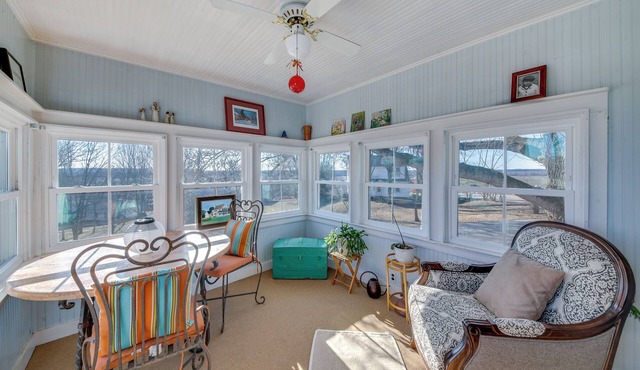 Cozy Augusta Home w/Porch: Walk to Katy Trail!