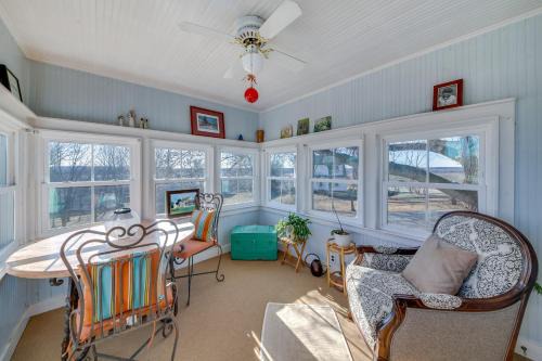 Cozy Augusta Home w/Porch: Walk to Katy Trail!