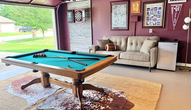 Cozy Back Porch & 🔥Fire Pit, Full Kitchen, Near A&M❤️