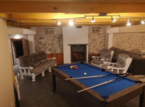 Cozy Barn Retreat in La Penne