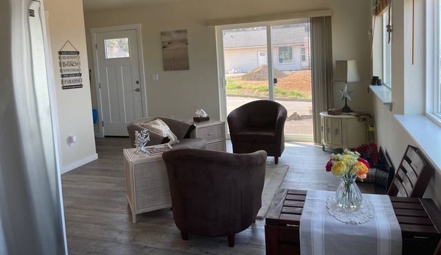 Cozy Barnacle Bungalow