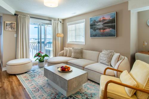 Cozy Barrie retreat near lake Simcoe and parks