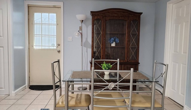 Cozy Basement Apartment in Columbia