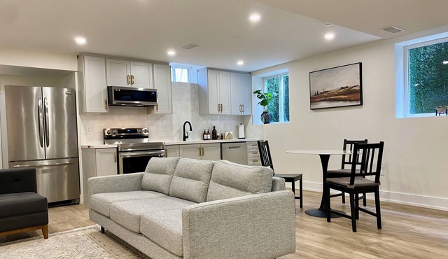Cozy Basement Apartment in Milton. 1 Hour drive from Niagara falls and Toronto!
