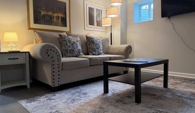 Cozy basement near National Harbor and 25 min close to D.C.