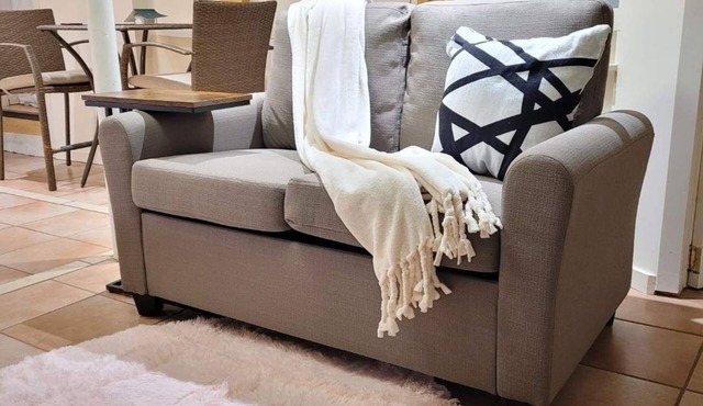 Cozy basement studio apartment- World Cup apartment