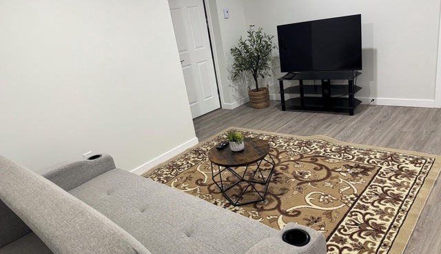 Cozy Basement Suite