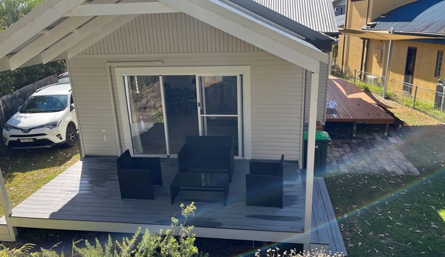 Cozy beach 2 bedroom cottage on South Coast