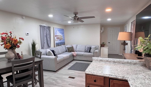 Cozy Beach Bum Hideaway