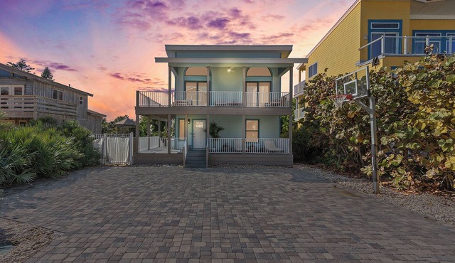 🏄🏼Cozy Beach Cottage | Steps to Beach | Great Outdoor Spaces | Surf Camp🏄🏼