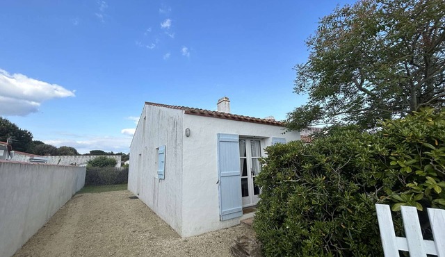 Cozy Beachside House with Mezzanine, Terrace & Close to Shops - Noirmoutier Island