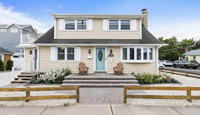 Cozy Beach Haven Terrace Home, 1 Block From Beach, Restaurants & Wawa!