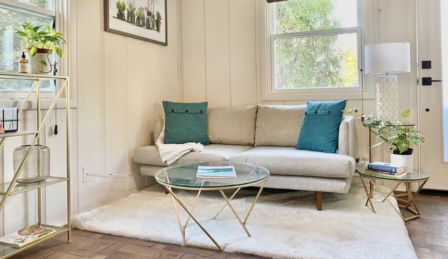 Cozy beach hideaway, just steps to the water & Capitola Village