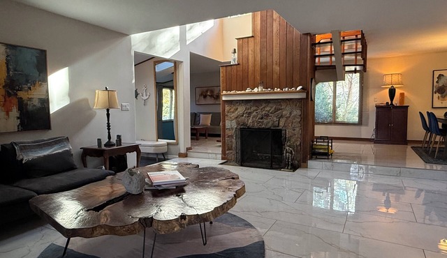 Cozy beach hose minutes from Hamptons