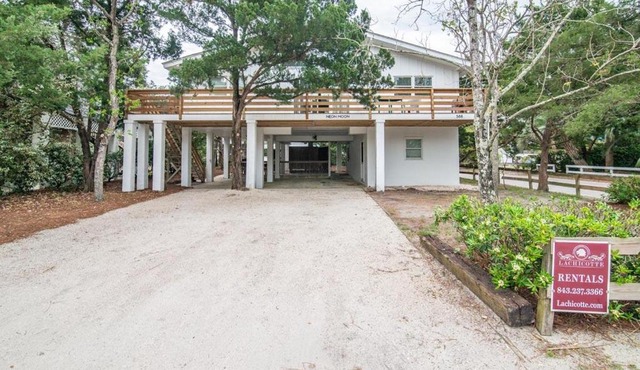 Cozy Beach House Steps from the Shore: 4 Bedroom