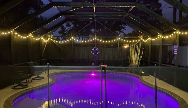 Cozy beach house with HEATED pool (2 bed/2 baths)