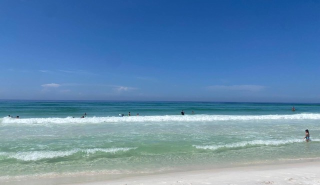 Cozy beach retreat 5 minutes to Grayton, Seaside Beach and 30A!