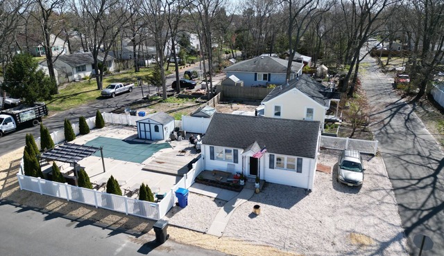 Cozy beach retreat with in ground pool just 7 minutes from seaside heights