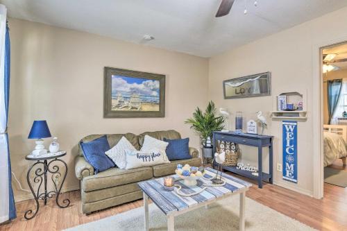 Cozy BeachandFishing Cottage in Aransas Pass!