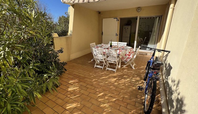 Cozy Beachfront Apartment with Terrace, Private Parking, and Pet-Friendly!