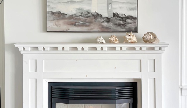 Cozy beachfront cottage. Pet friendly!