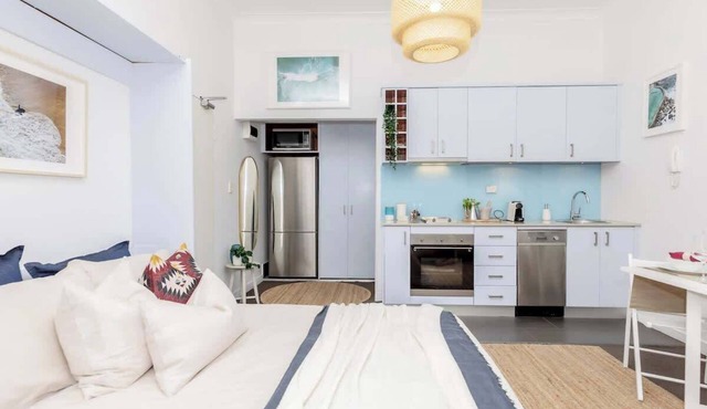 Cozy beachfront studio with aircon