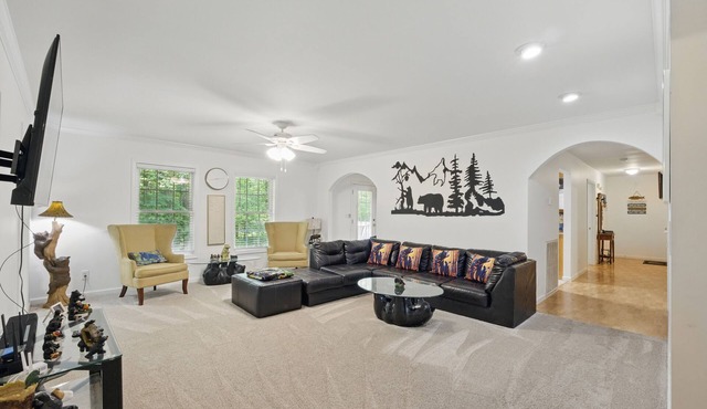 Cozy Bear Den by Jocassee Lake Devil's Fork