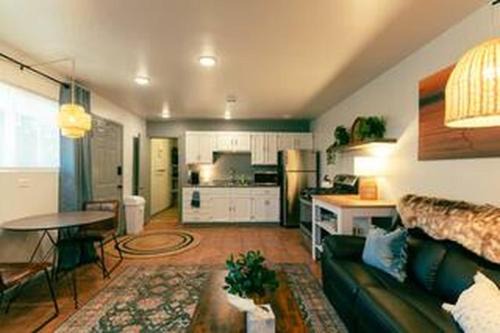 Cozy, Beautiful Apartment at Avanti Cove