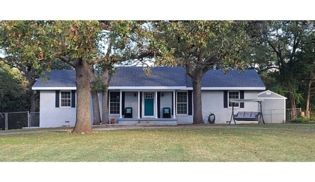Cozy, beautifully remodeled home on Route 66