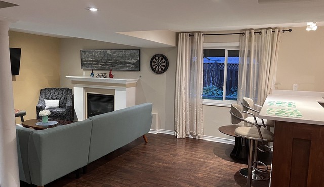 Cozy bedroom Apartment, free wifi, close to trails and lakes,