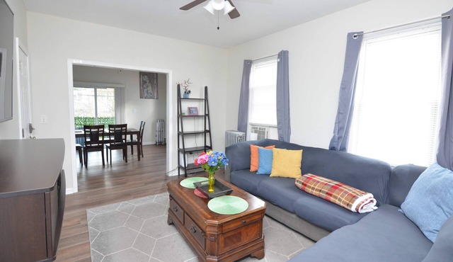 Cozy Beds w/Parking & Laundry Near RU/RWJ/Train