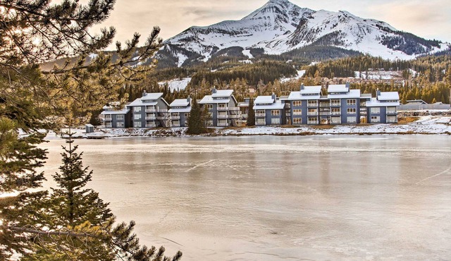 Cozy Big Sky Studio ~ 1 Mile to Mtn Village!