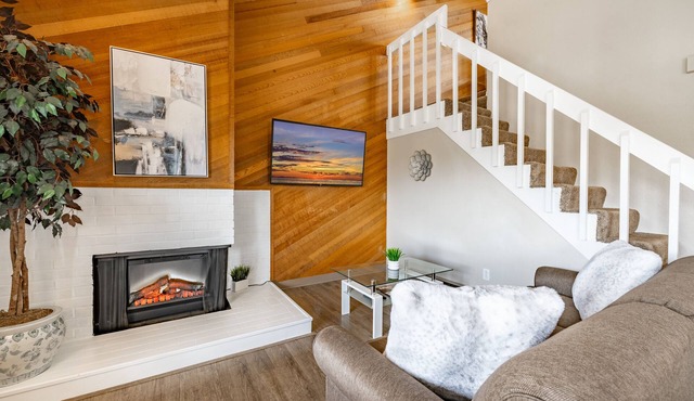 Cozy Birch Bay Condo. Hot Tub. Dec Deals 205