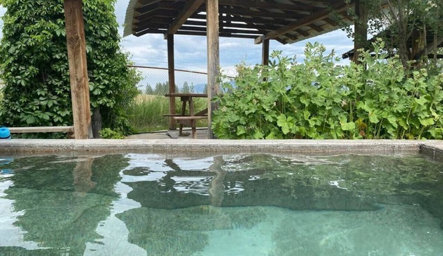 Cozy Blue Camp w/ Access to Outdoor Kitchen