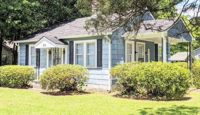 Cozy Blue Cottage 2BR/1BA