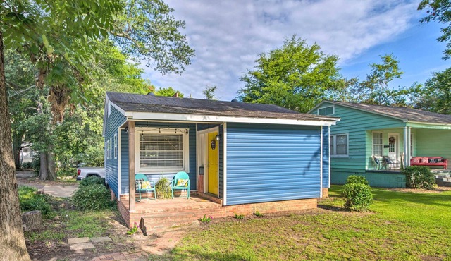 Cozy Blue Cottage in Starkville Near Dtwn!