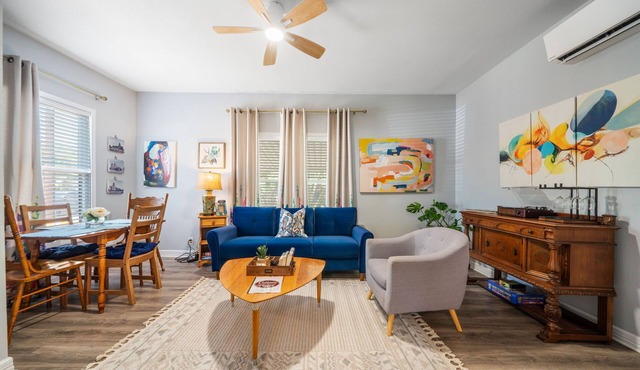 Cozy Bluebonnet Cottage, Near River Walk, Concerts, Hwy Access, Alamo, Fiesta HQ