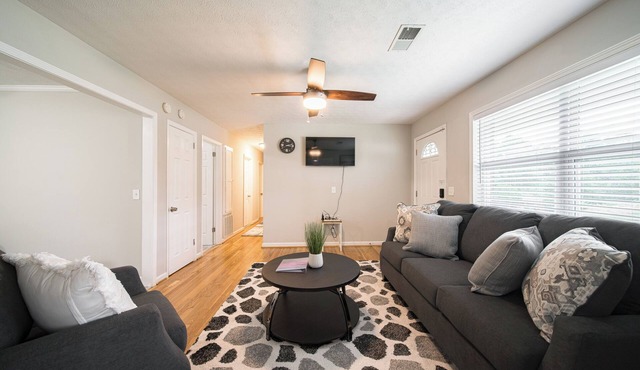 Cozy Brick Ranch Home owned and operated by an Army Soldier!