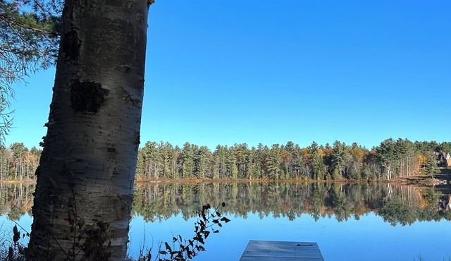 Cozy, bright cottage on quiet, motor-free lake.